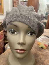 Retro Gray Metallic Lurex Knit Classic French Beret Hat