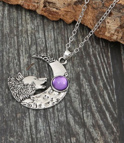 Wolf howling moon pendant - 第 1/1 張圖片