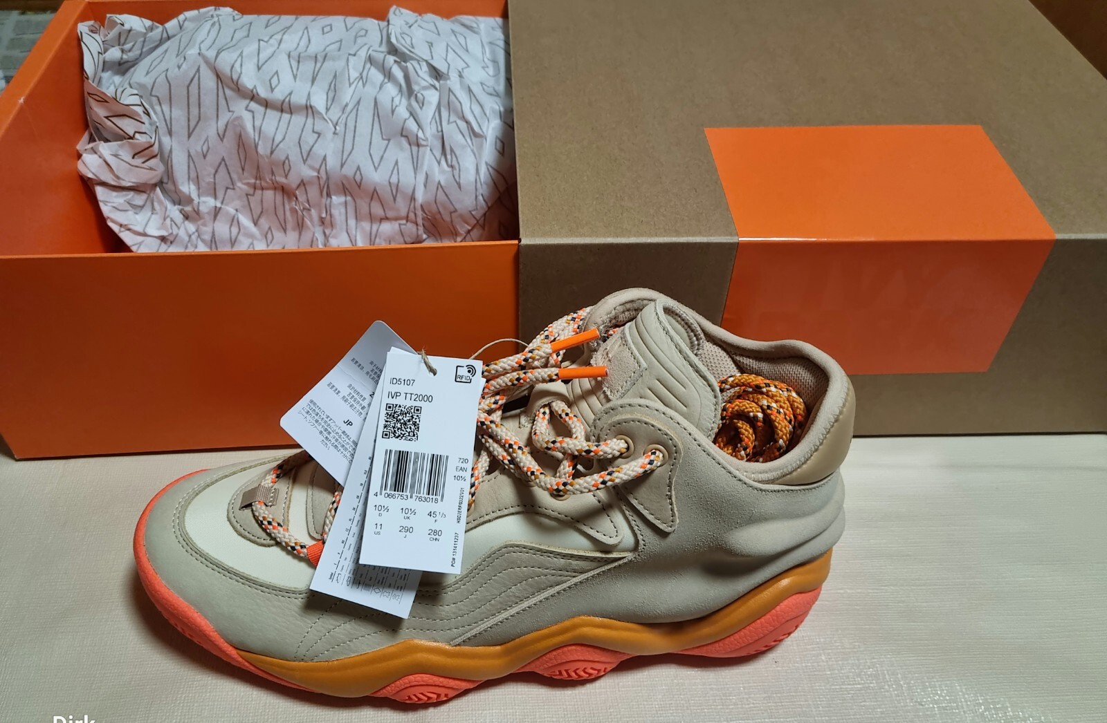 Seller photo, eBay