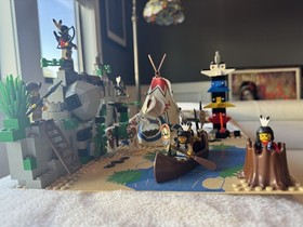 LEGO Western: Indians Boulder Cliff Canyon 6748 Near Complete with Instructions 