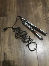 HerStyler Hair Straightener Pop Art Model