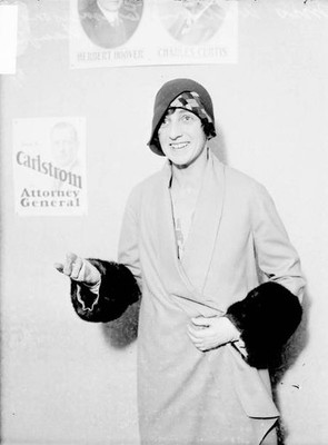 Mrs Harold Watson Daughter Of Louis L Emmerson Secretary Of State - Old Photo