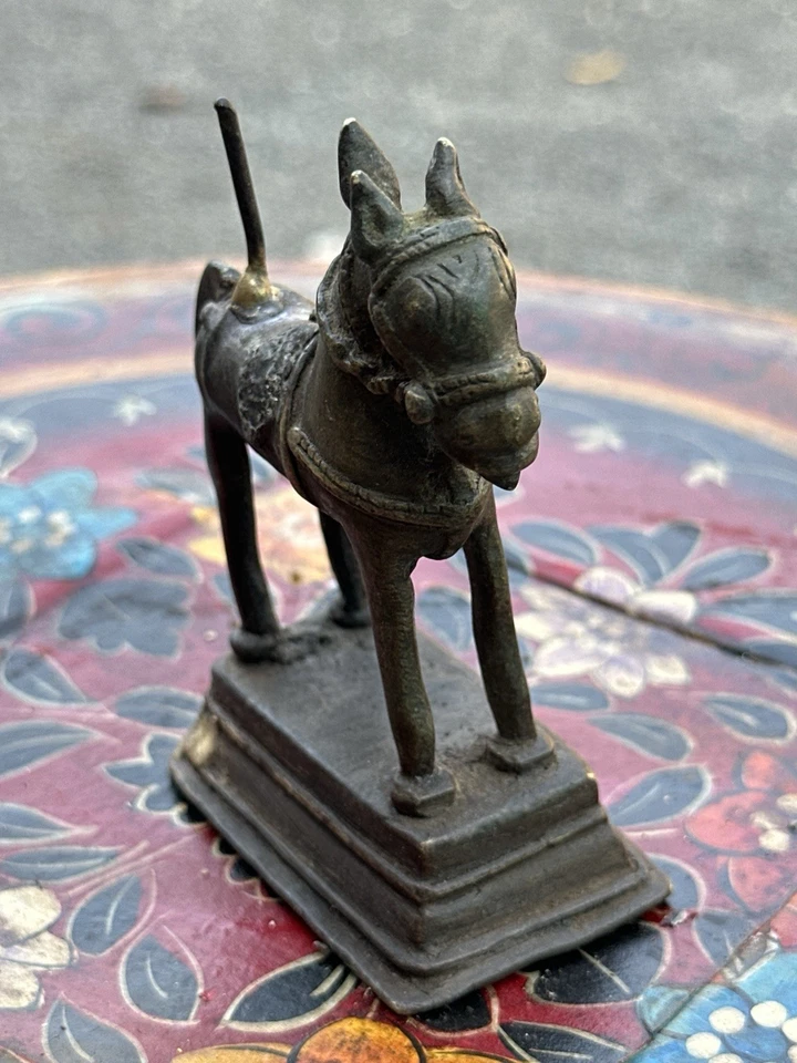 Ancient Old Brass Hand Carved Rare Horse Sculpture - Image 3 of 4