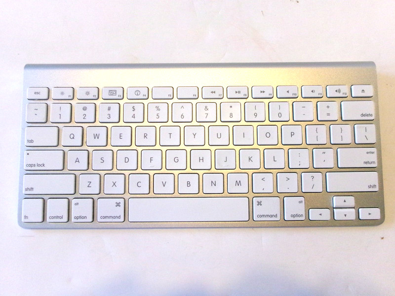 APPLE MAGIC KEYBOARD MODEL A1314