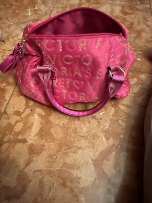 victoria secret bombshell bag and roll on perfume UK