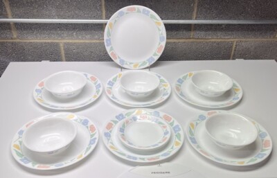 Corelle Friendship 8 Dinner 3 Bread Plates 5 Cereal Bowls Excellent Gently Used