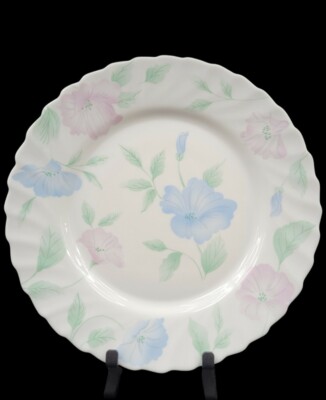 4 Vintage ArCopal France Chloe Salad Plates Floral Flowers Blue Pink 1970s.   13
