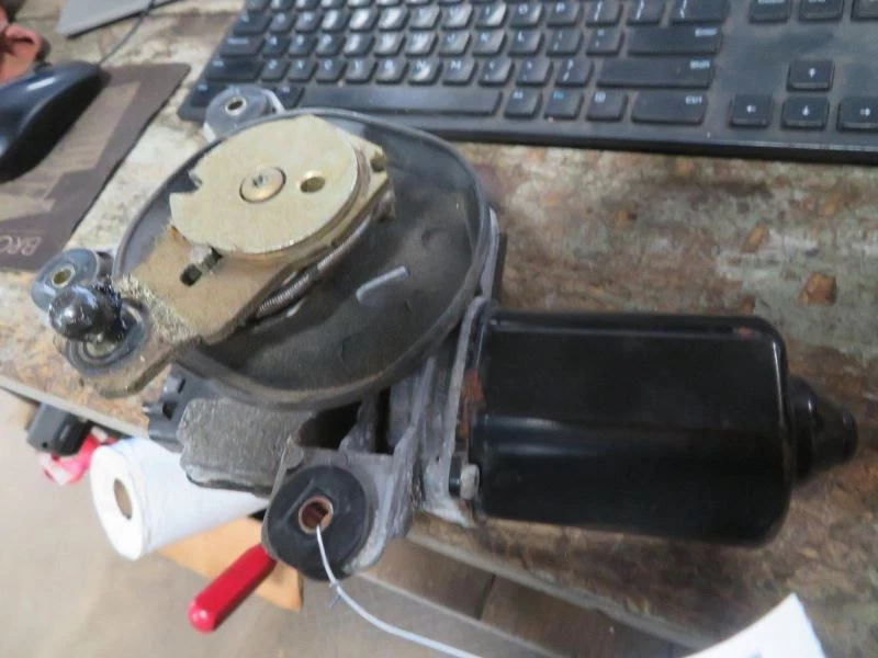 Motor limpiaparabrisas compatible con 97-05 Park Avenue 240766 Foto 3 de 4