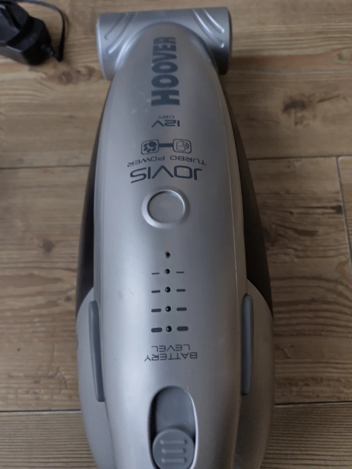Hoover Jovis Turbo Power 12v Dry Rechargeable Car Vacuum - With Charger Base. - Image 3 of 4