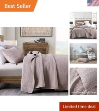 Elegant King Size Quilt Set in Cameo Rose with Chic Geometric Design