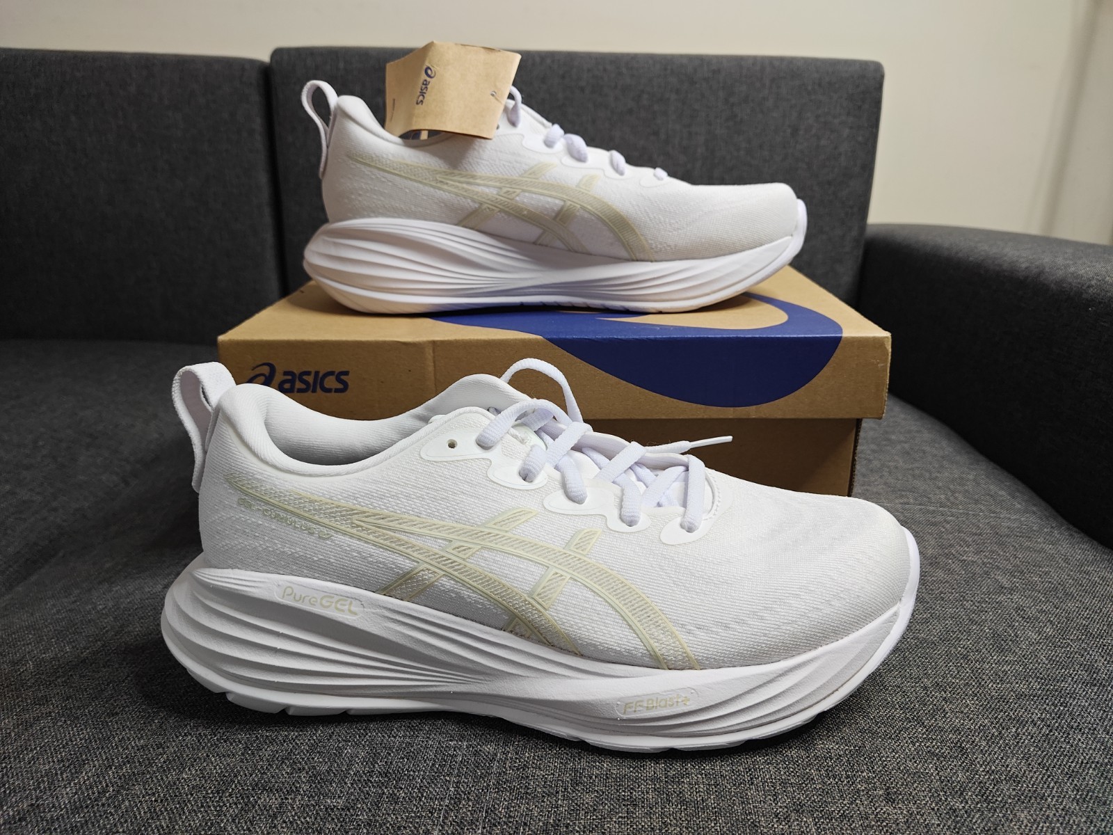 ZAPATILLAS DE RUNNING ASICS GEL CUMULUS 27 PARA MUJER BLANCAS GRIS LAGO TALLA UK 6 NUEVAS