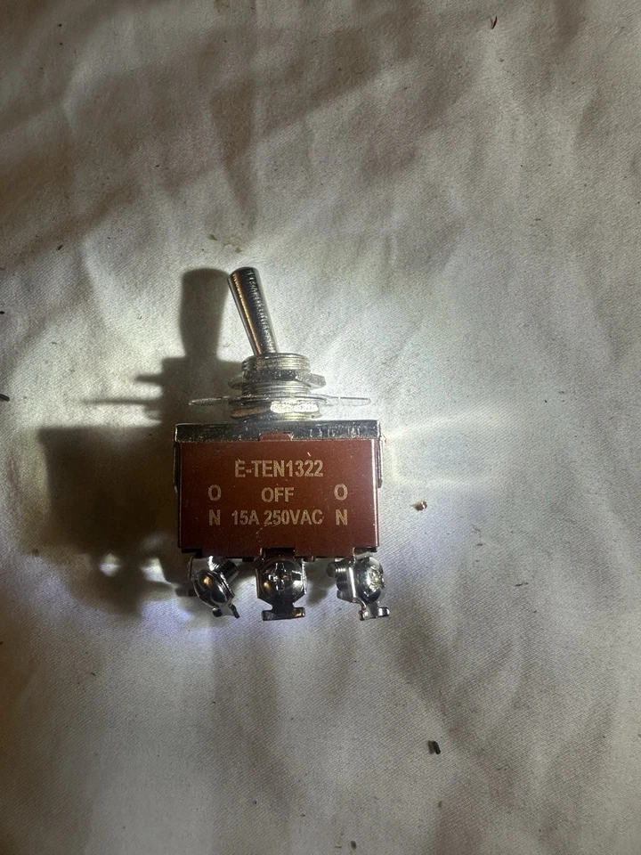 Interruptor de palanca de 4 piezas de alta resistencia 15A/250v encendido (apagado) momentáneo con impermeable Foto 3 de 3