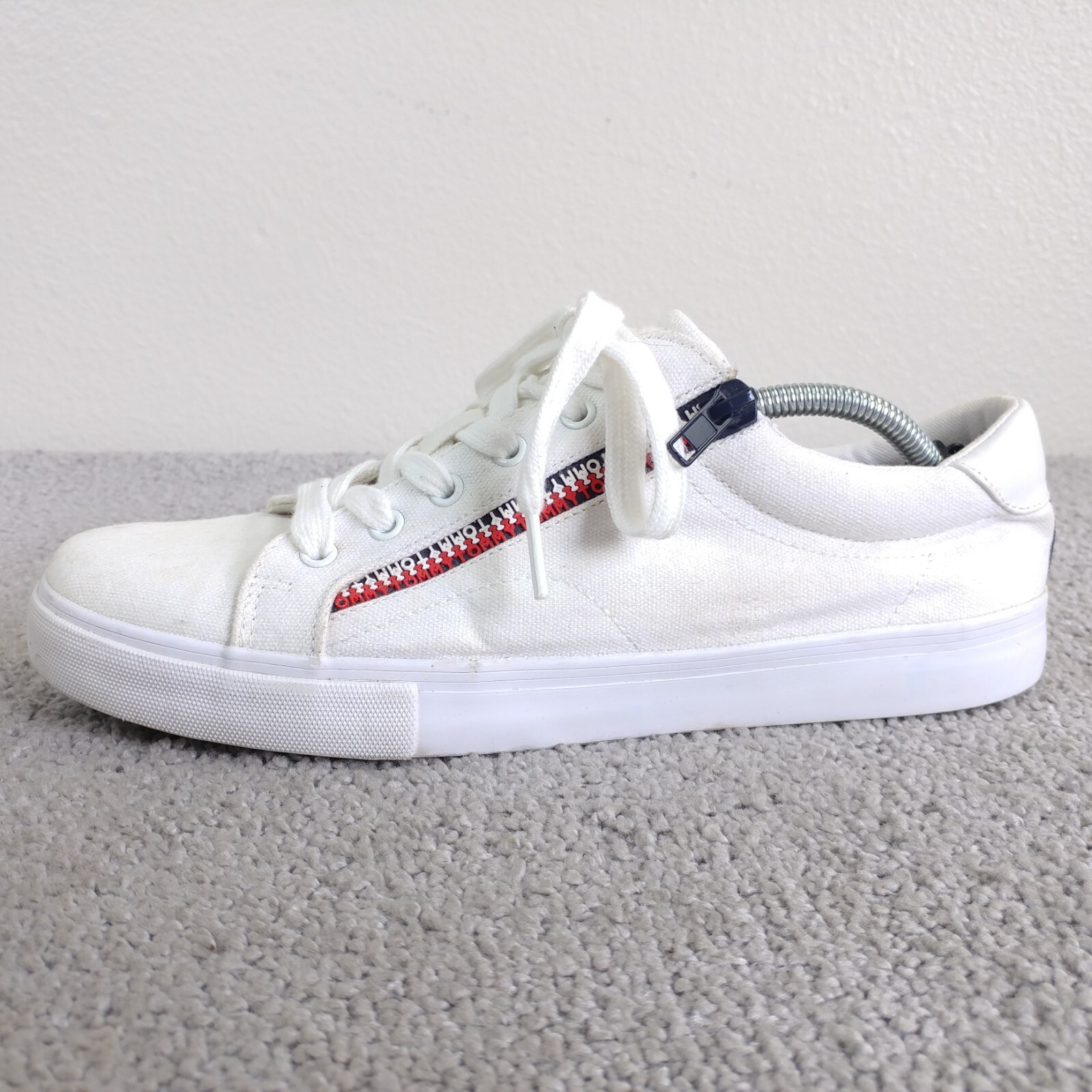 Picture 1 of 12