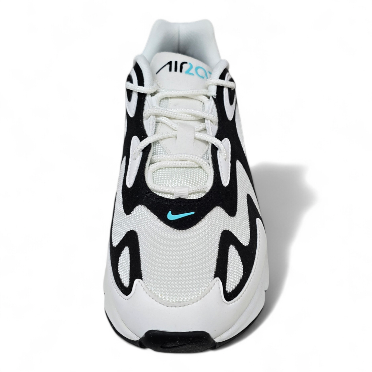 white and black air max 200