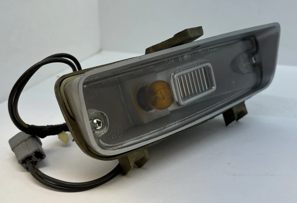 Conjunto de lámpara de luz de estacionamiento lateral derecho Dodge Charger 1972-1974 3587476 nuevo en stock Foto 3 de 4