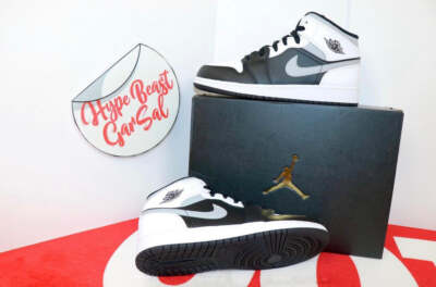 Air Jordan Mid White Shadow Size M (New)