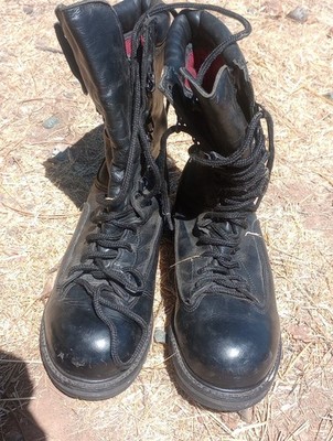 Vibram  Boots Size 9 Steel Toe