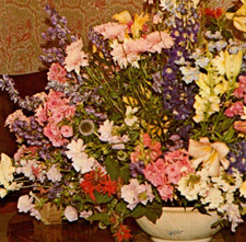 Vintage Postcard Green Mountain Inn & Motel Stowe Vermont VT Flowers Arrangement