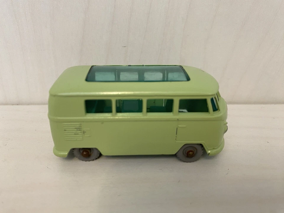 MATCHBOX LESNEY VOLKSWAGEN CARAVETTE BULLI - mint condition - Immagine 2 di 4