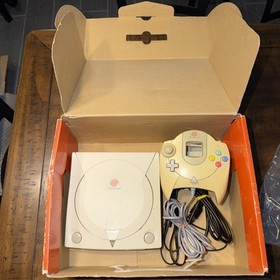 Sega Dreamcast Console Rare Orange Box HKT-3000 - NTSC-J