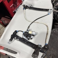 2013 Peugeot 308cc Drivers Door RH Window Regulator & Motor