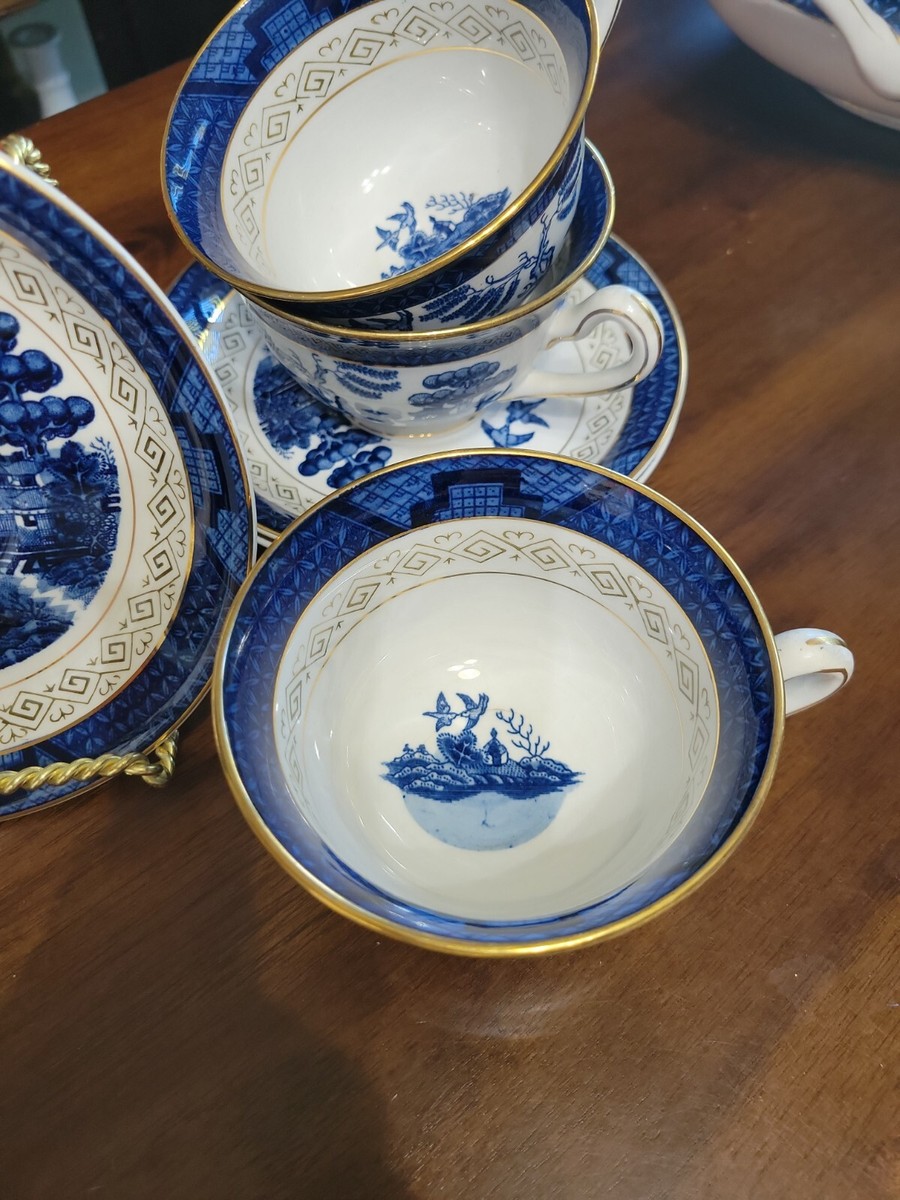VTG Blue Willow Double Phoenix Nikko Ironstone Japan Cup And VTG Blue Willow Double Phoenix Nikko Ironstone Japan Cup And