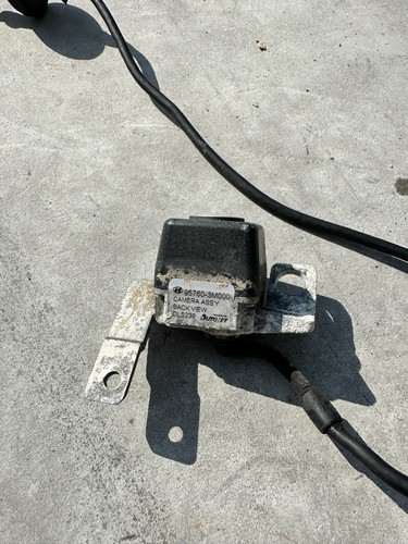 09 10 11 12 13 14 HYUNDAI GENESIS SEDAN REAR TRUNK VIEW CAMERA USED 95760-3M000* - Picture 5 of 5