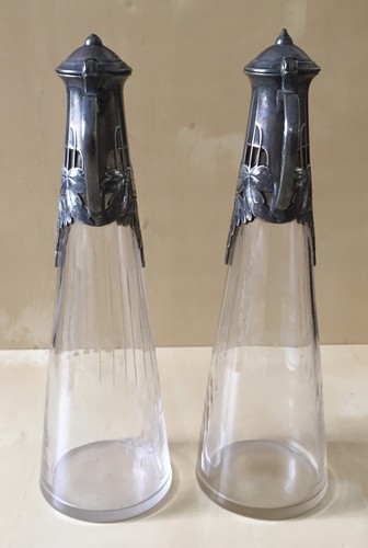 Pair Art Nouveau German Wmf WINE Grapes cut glass Pitcher Top Rings are Missing - Foto 2 di 12