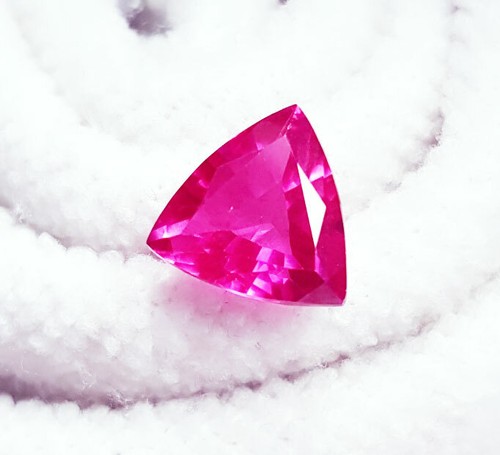 Saphir Rose Naturel Certifié AGL - Taille Cœur De 33 Carats - Pierre Précieuse Non Traitée (Loose)