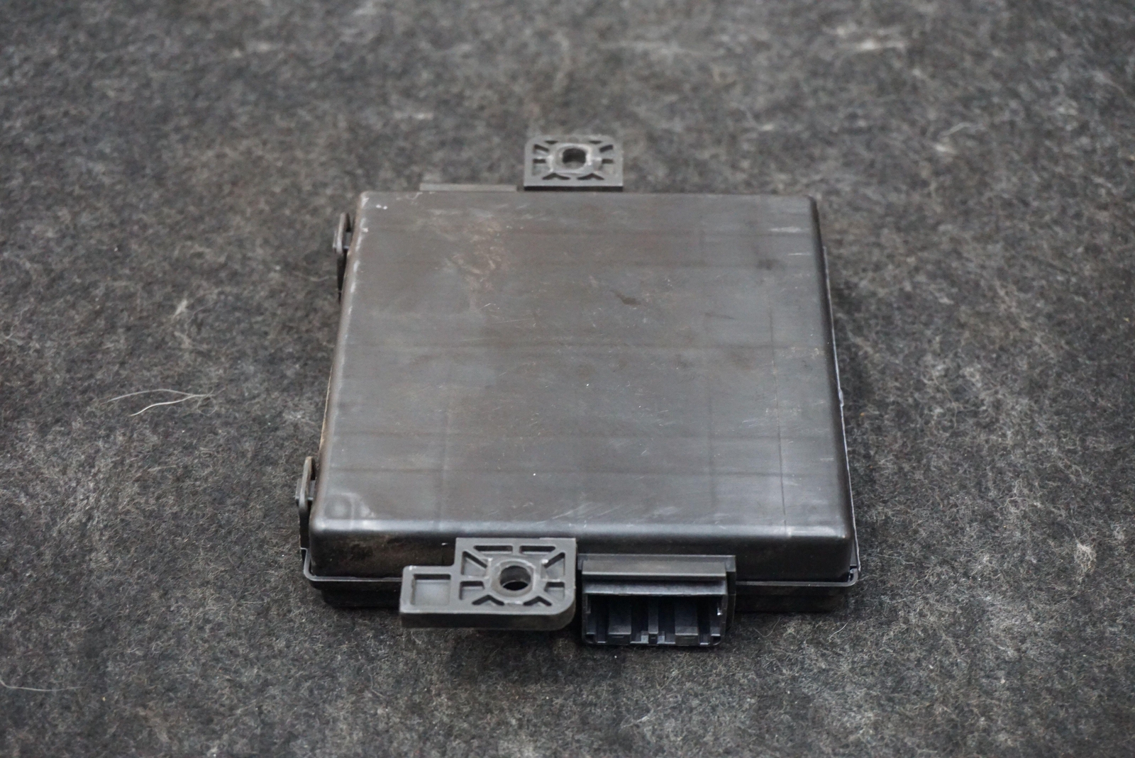 Passive Entry Antenna Control Module 670102550 Maserati Quattroporte S M156 17+