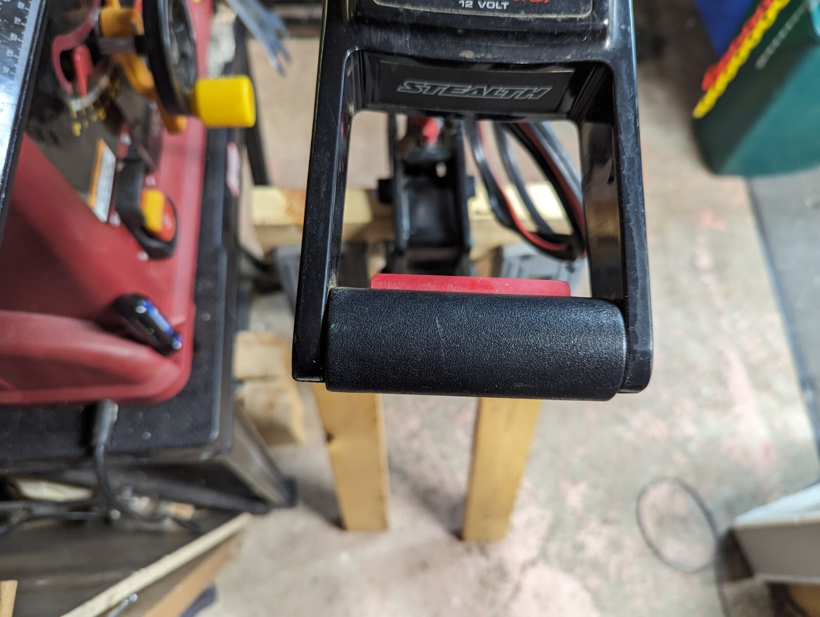 1 Ea. Stealth 250 30 Lbs Thrust 12 Volt Electric Trolling