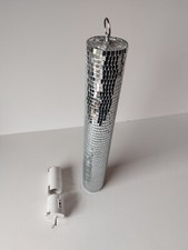 Boule à facettes cylindrique avec mécanisme rotatif