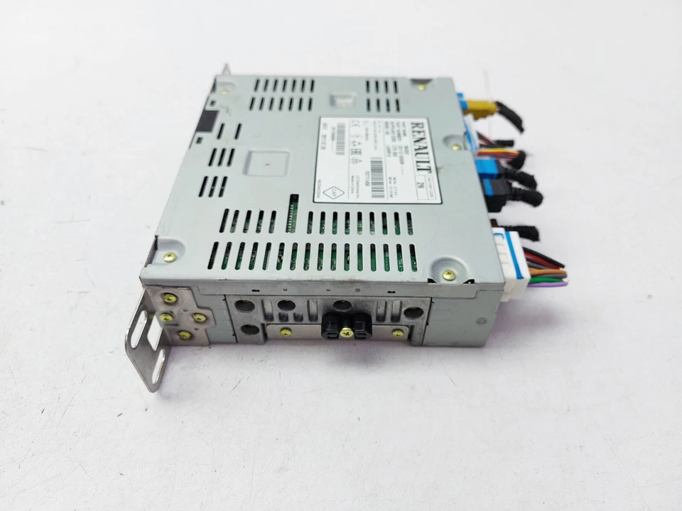 RENAULT KOLEOS RADIO STEREO MULTIMEDIA PLAYER HEAD UNIT 2018 281155999R - Image 4 of 4