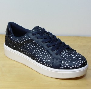 m and s ladies trainers