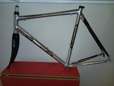 Ambrosio AN-6 Alloy/Carbon Frame and Carbon Fork 700c