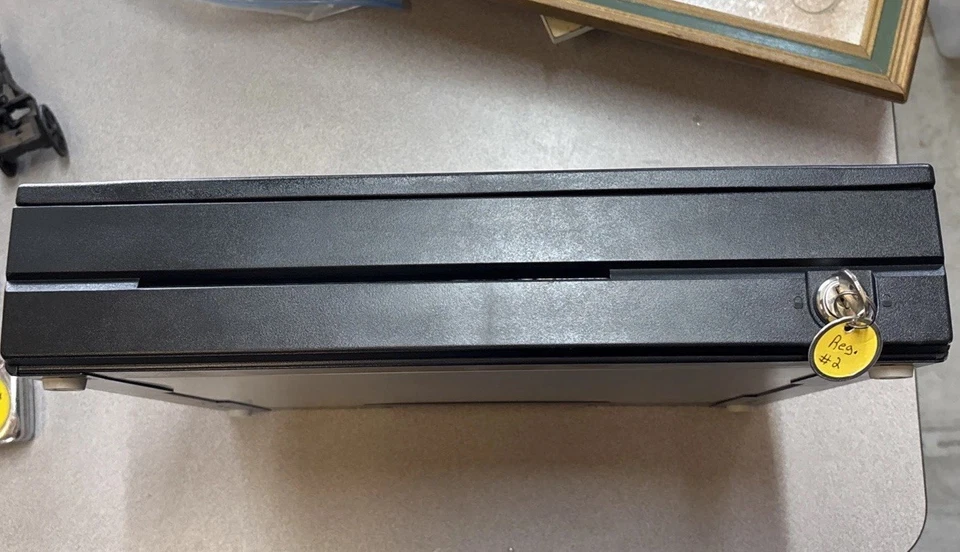 Logic Controls CR3000E - GY Cash Drawer w/Key - Image 3 of 4