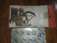 JOB LOT OF ENGINE GASKETS - AUSTIN A30 A35 / A40 FARINA & HEALEY FROGEYE SPRITE