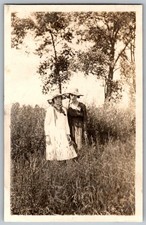 Vtg B&W Snapshot Women In Field With Hats 1928