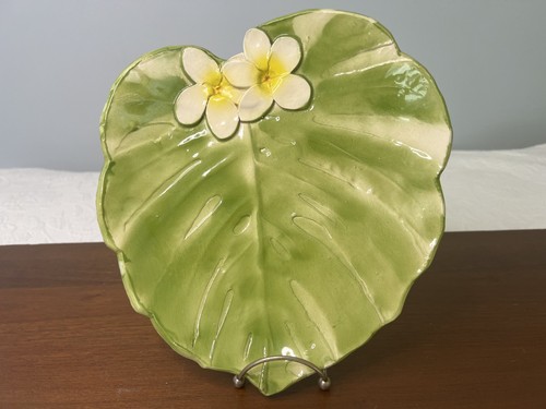 Vintage Kani of Hawaii Handmade Pottery Kalo Taro Leaf Bowl Tray Plumeria Flower
