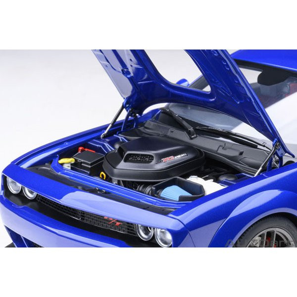 71772 1/18 Dodge Challenger R/T Scat Pack Wide Body 2022 Indigo