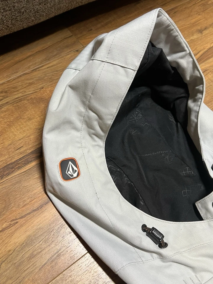 Jaqueta Volcom masculina grande verde com zíper linha V esqui neve esporte ao ar livre Y2K vintage - Imagem 3 de 4