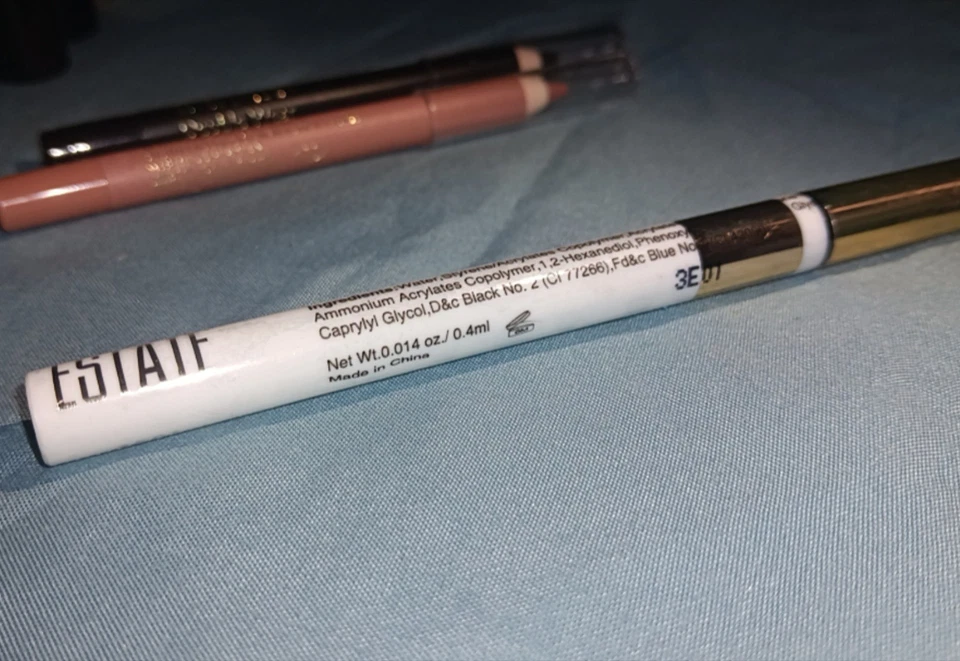 NUEVO Paquete Mixto de Maquillaje/Cuidado de la Piel/Fragancia Estee Lauder 12 Piezas Foto 2 de 4