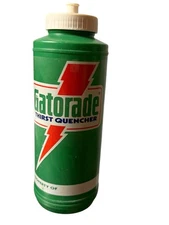 Gatorade 1985 Vintage Green "Property Of” Squeeze Sports Water Bottle 9" QOC