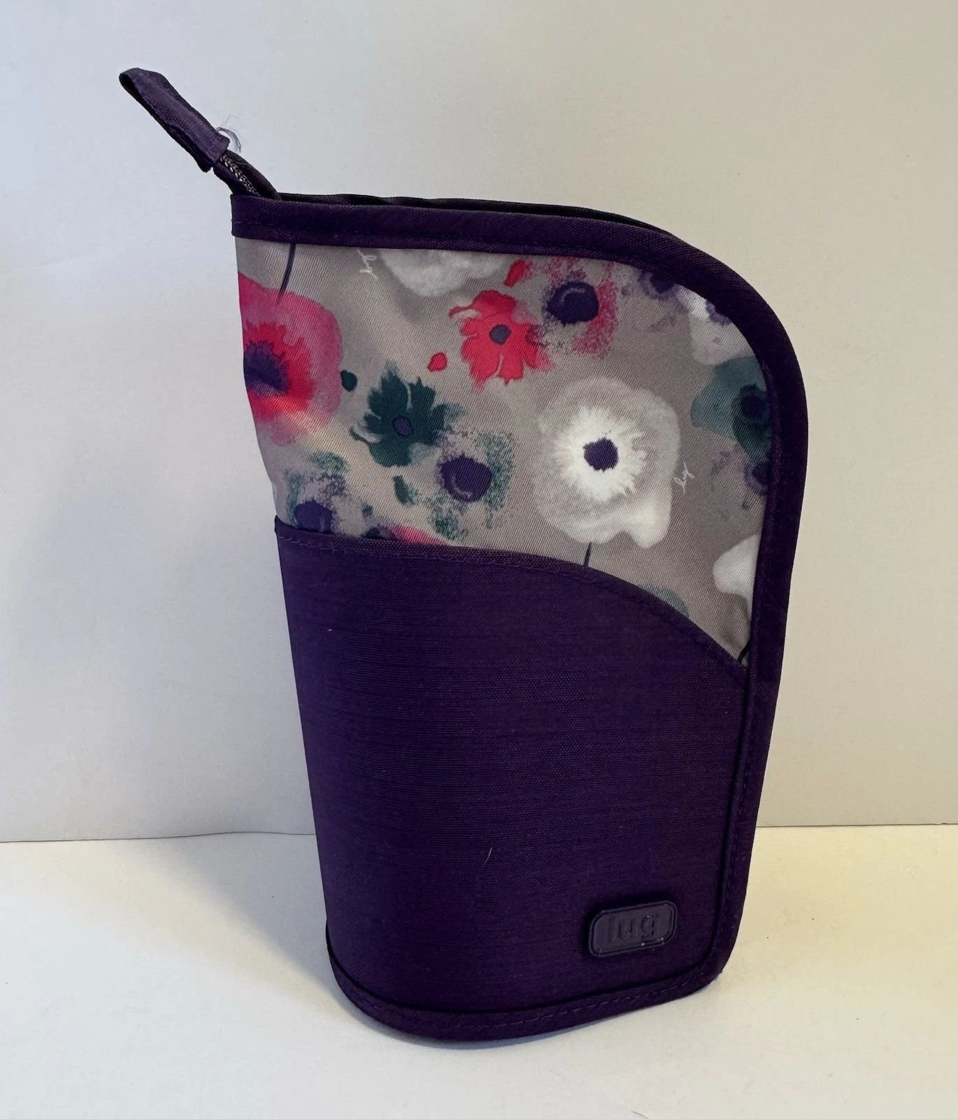 Lug make up bag and brush holder