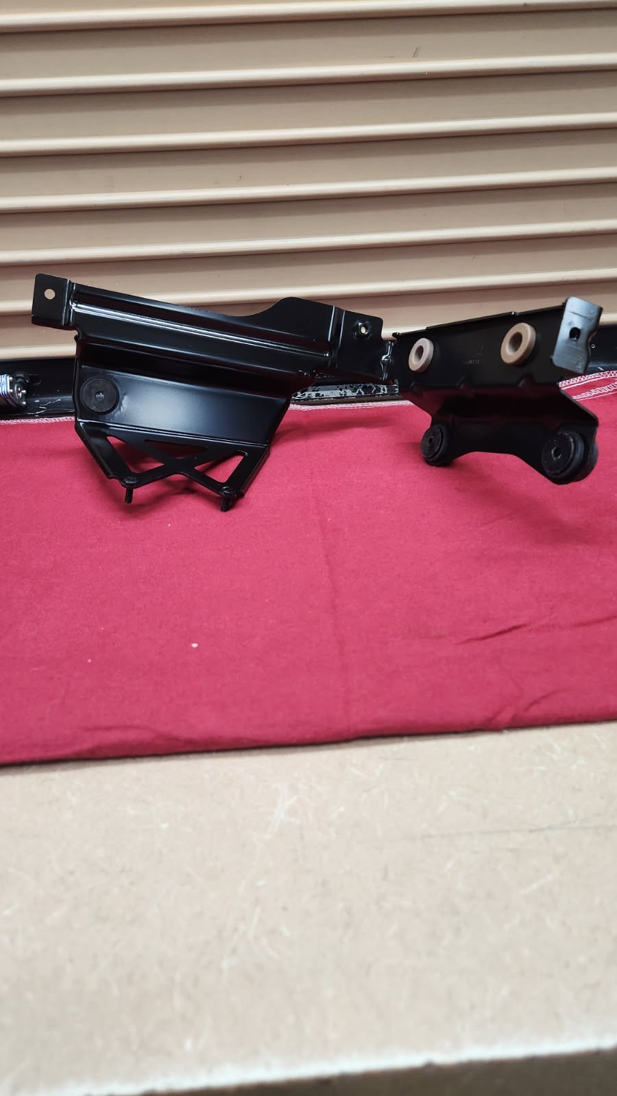 3W0121233 Bentley Continental GT,GTC Radiator Oil Cooler Out Upper Bracket