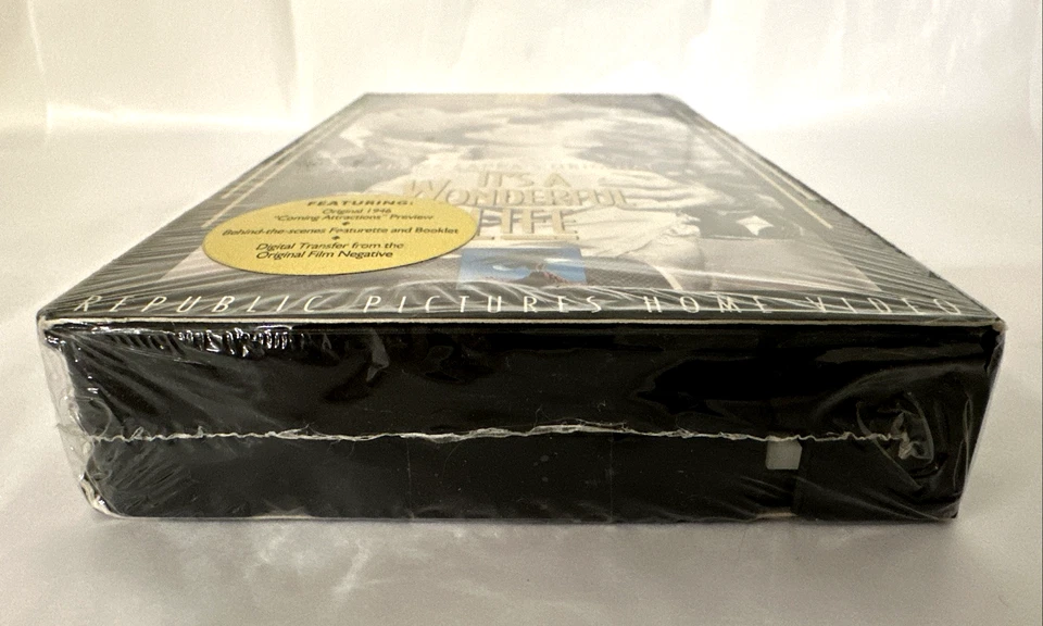 It's a Wonderful Life VHS 45th Anniversary Edition James Stewart - New Sealed - Image 3 of 3