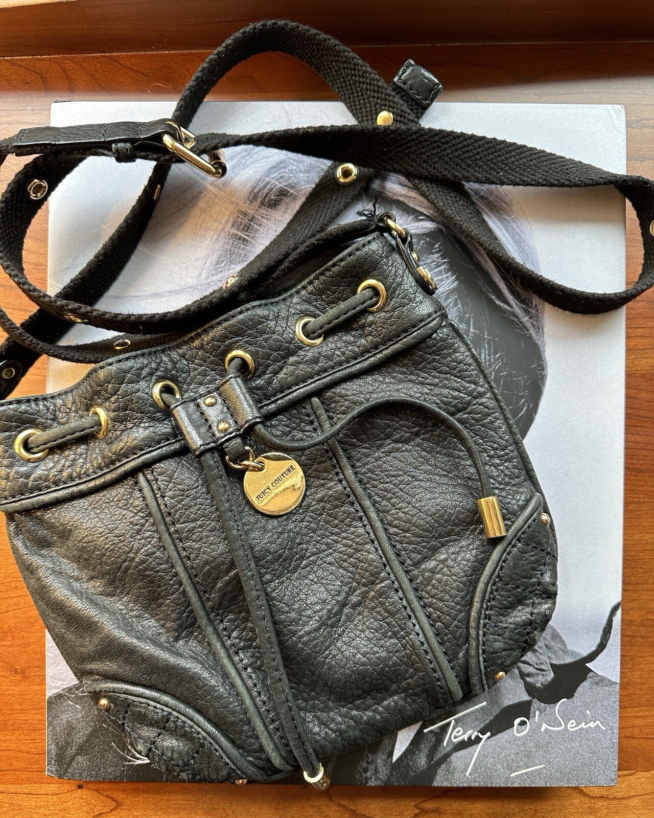 Iconic Y2K JUICY COUTURE Black LEATHER CROSSBODY SHOULDER BAG PURSE