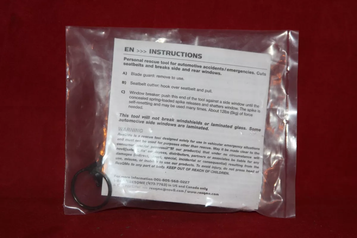 Seat belt cutter deals and window breaker keychain