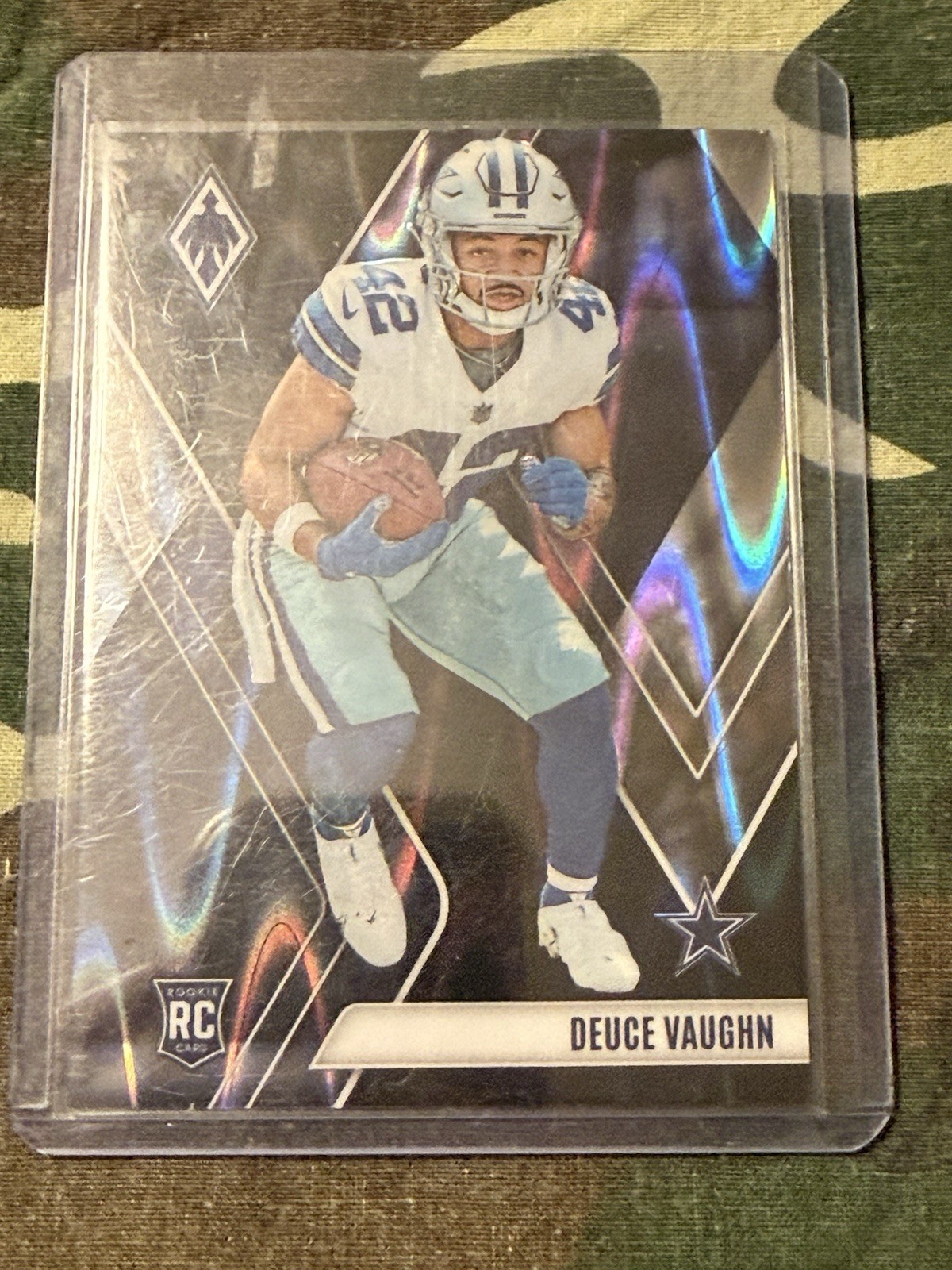 2023 Panini Phoenix - Rookies Deuce Vaughn #134 Black /10 (RC)🧐