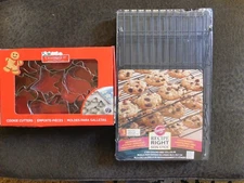 SET OF 3 COOLING RACKS FOR ALL YOUR BAKING NEEDS PLUS CHRISTMAS COOKIE CUTTERS
